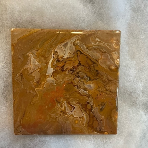 Set of 4 coasters Gold tones Hand painted Acrylic sealed w/resin Cork backing - Picture 4 of 6